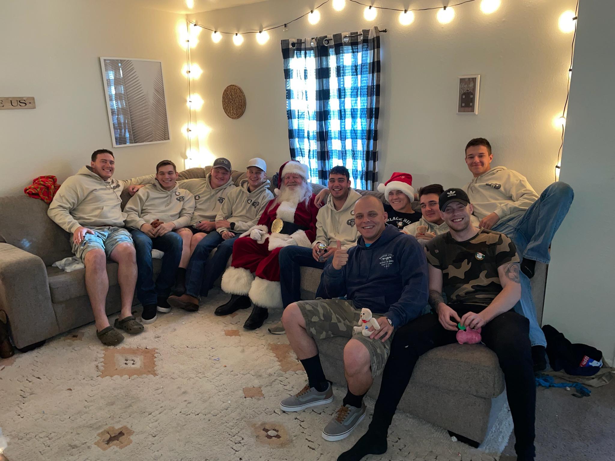 Picture of Santa with the soldiers