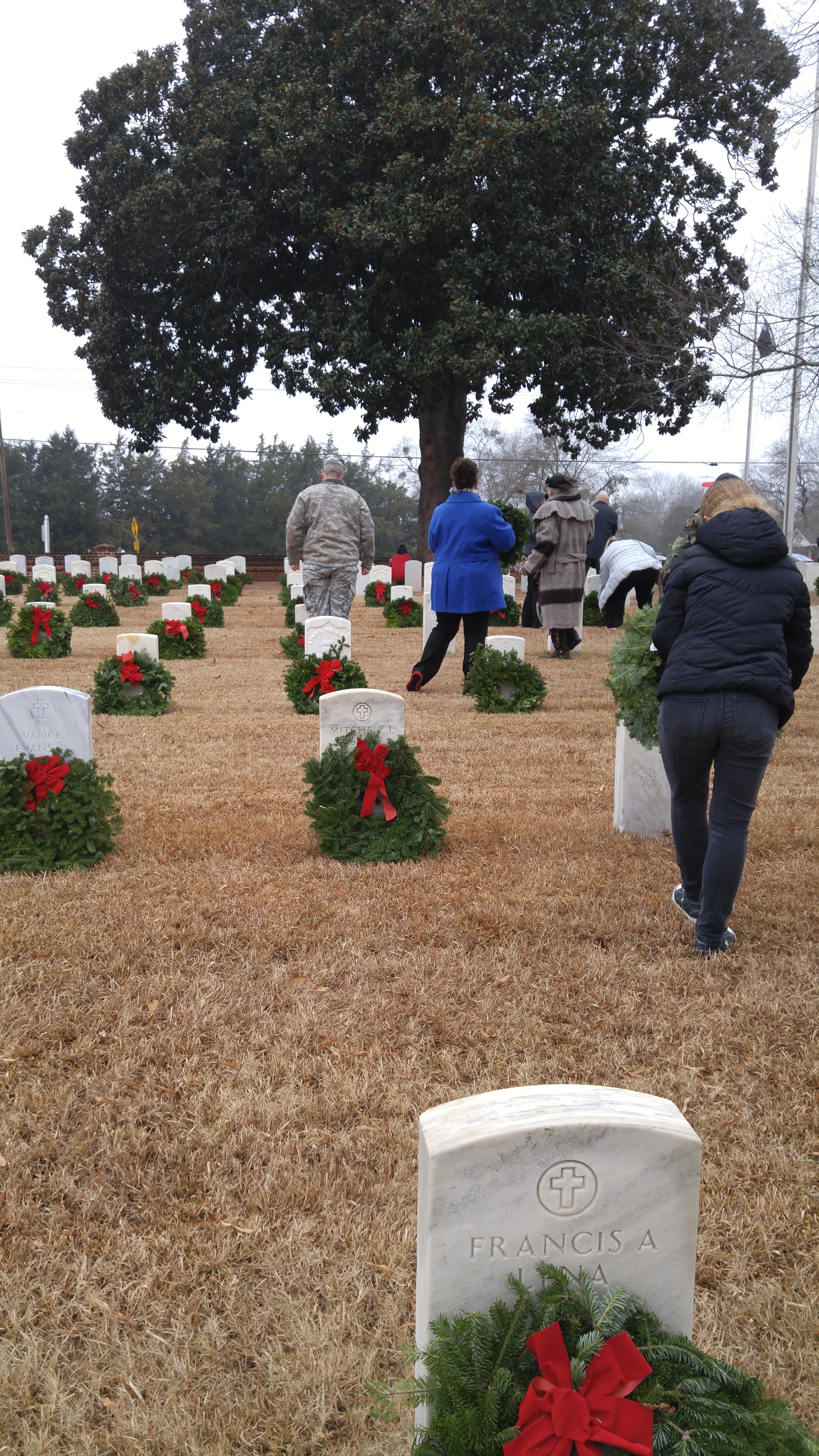 laying the wreaths
